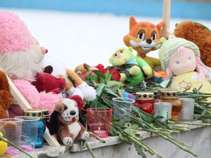 Игрушки в память о погибших детях