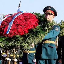 Владимир Путин принял участие в торжествах в честь 75-летия Победы в Курской битве
