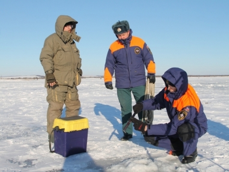Спасатели определили места для зимней рыбалки