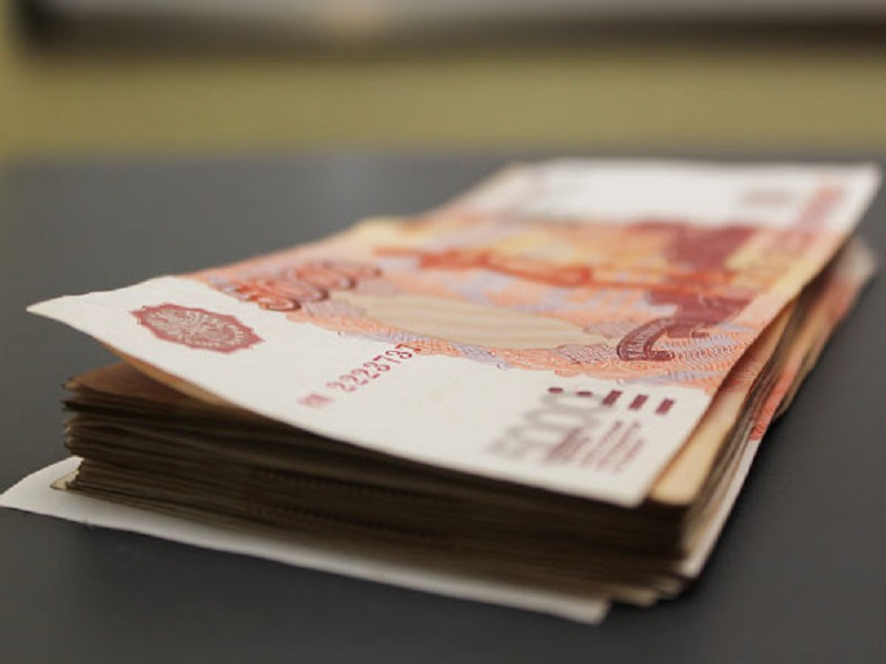 Курянка отправила миллион рублей мошенникам