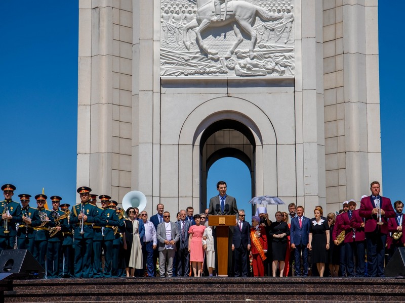 Губернатор почтил память героев сражения на Прохоровском поле