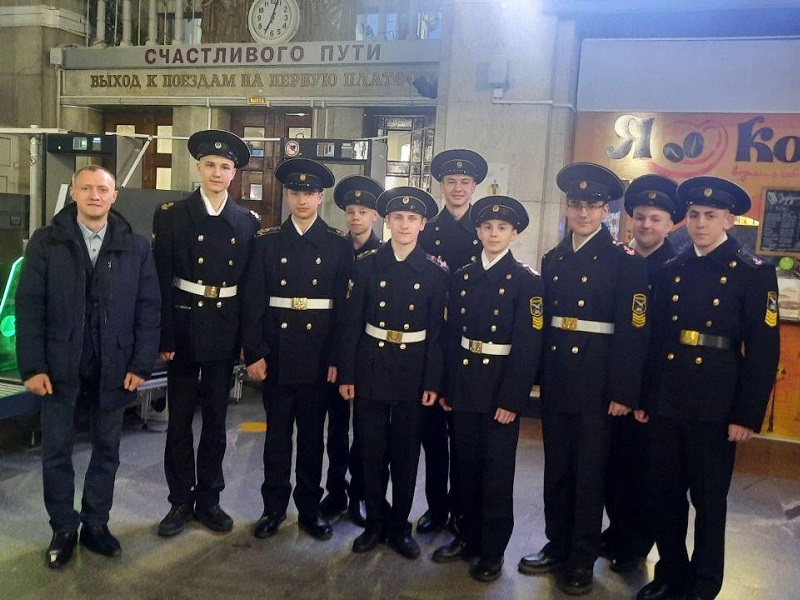 Курские кадеты проходят стажировку в Кронштадте