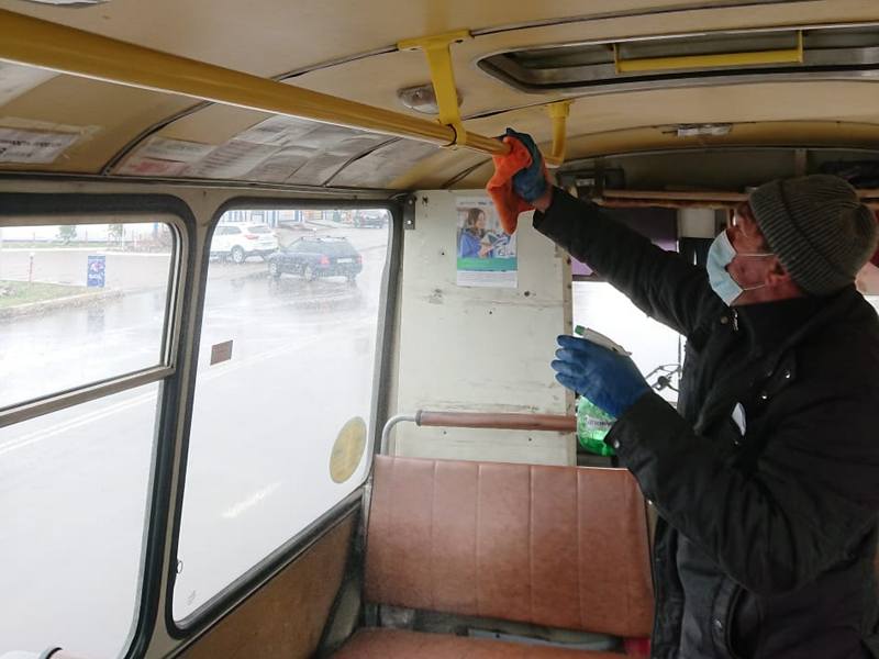 В Курске дезинфицируют автобусы и остановки