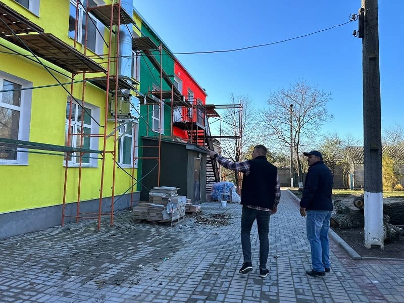 В районе ДНР заканчивают ремонт в школах