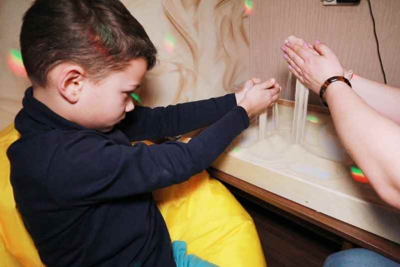 В рамках программы "Здоровый ребенок" в Железногорске открыта сенсорная комната